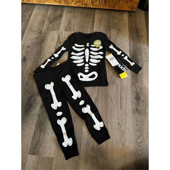 Komar Kids Black Skeleton Glow In The Dark 2pc Jammy Set 12 Month NEW - Picture 1 of 8